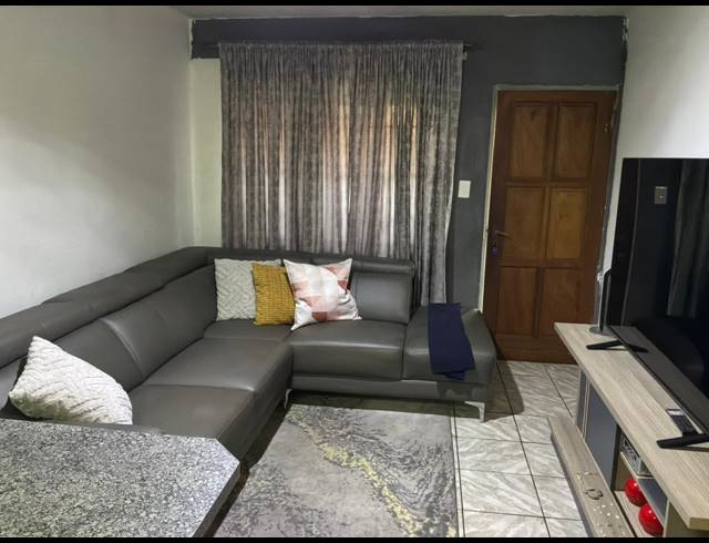 2 BEDROOM TOWNHOUSE FOR SALE IN ELSPARK